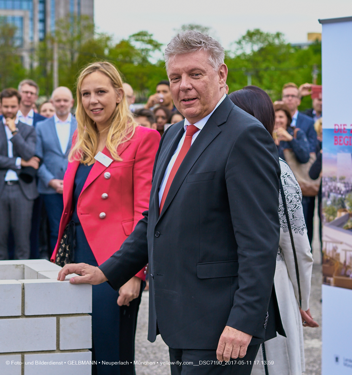 11. Mai 2017 - Grundsteinlegung für die LOGE und dem Kulturquadrat in Neuperlach